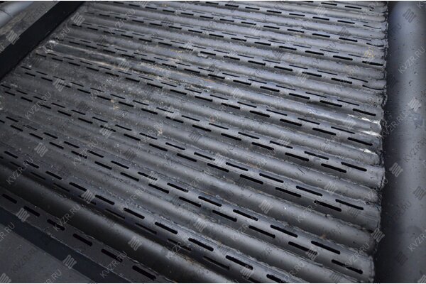 Топка с охлаждаемыми колосниками котла КВД-1.25 МВт на дровах